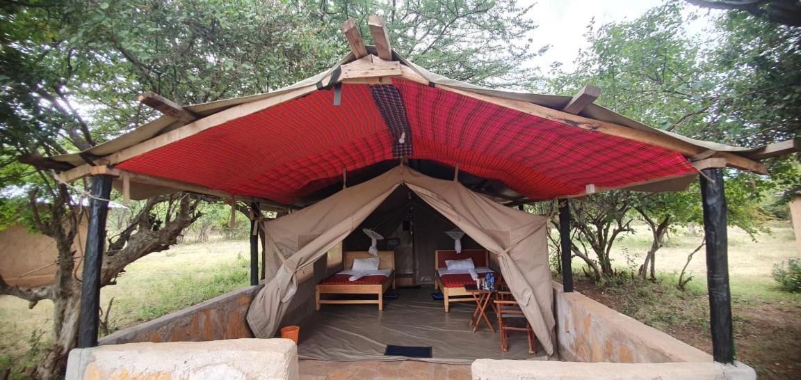 Leruk Maasai Mara Camp Hotel Sekenani Екстериор снимка